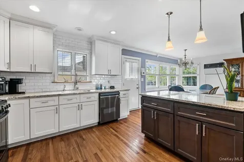 5 Coronet Crescent Bethpage NY 11714