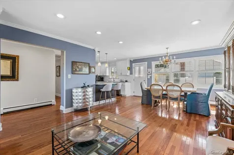 5 Coronet Crescent Bethpage NY 11714