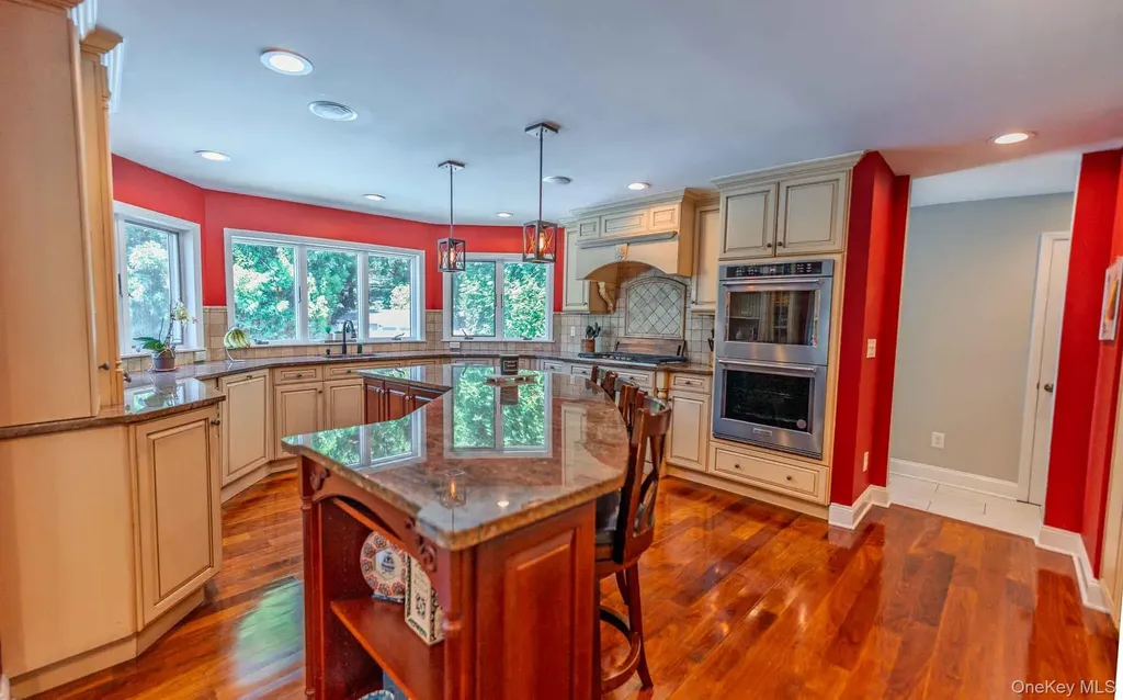 96 Eagle Lane Hauppauge NY 11788
