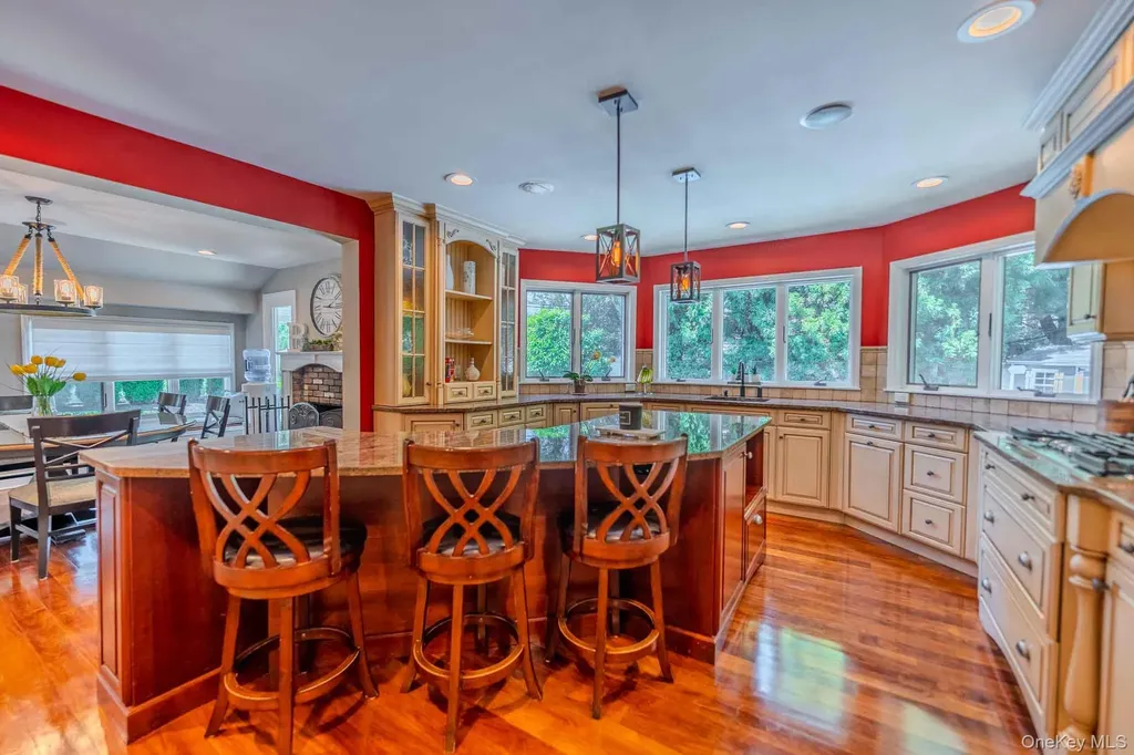 96 Eagle Lane Hauppauge NY 11788