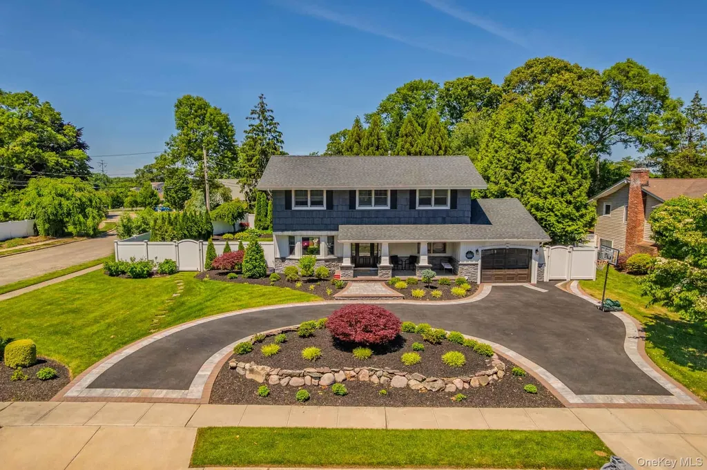 96 Eagle Lane Hauppauge NY 11788