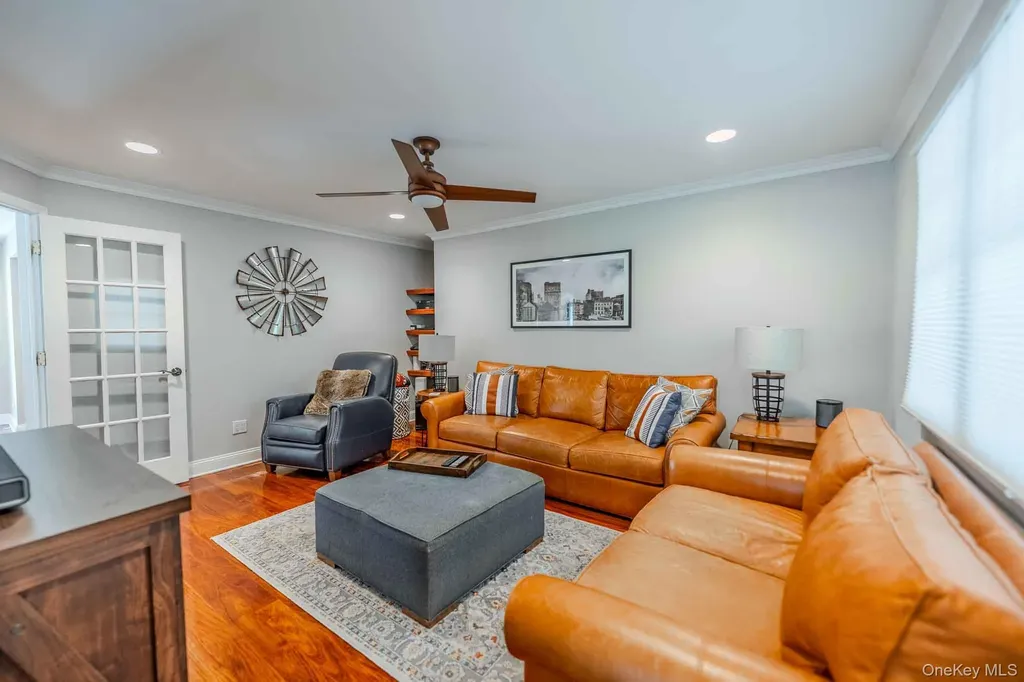 96 Eagle Lane Hauppauge NY 11788