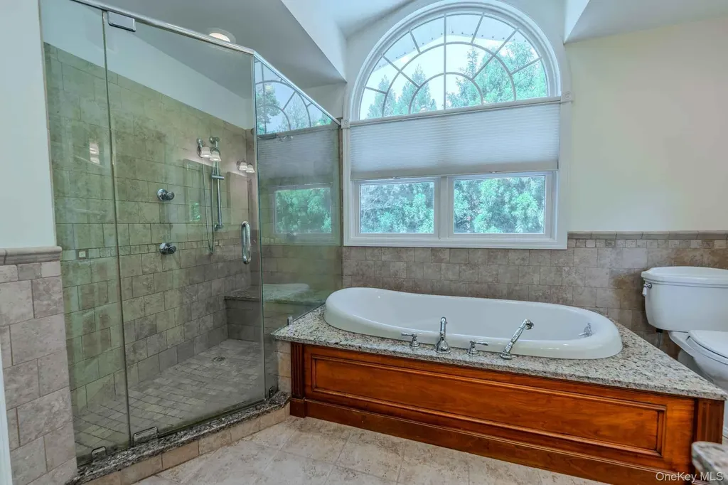 96 Eagle Lane Hauppauge NY 11788