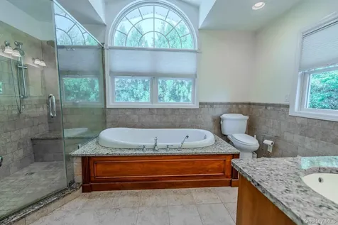 96 Eagle Lane Hauppauge NY 11788
