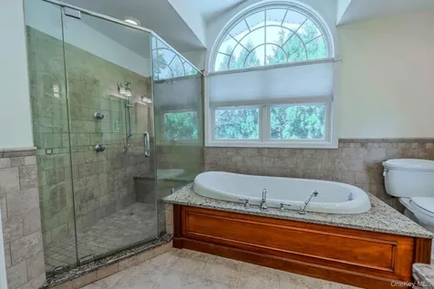 96 Eagle Lane Hauppauge NY 11788