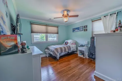 96 Eagle Lane Hauppauge NY 11788