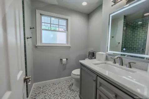 96 Eagle Lane Hauppauge NY 11788