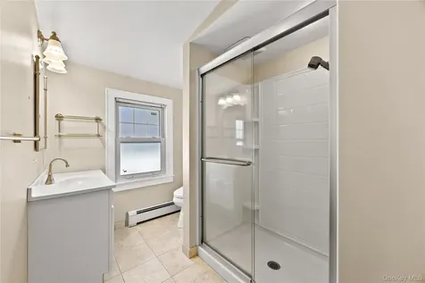 15 Pershing Avenue Locust Valley NY 11560