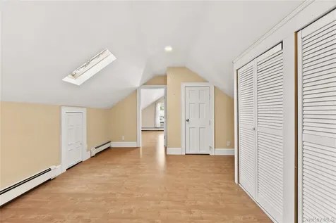 15 Pershing Avenue Locust Valley NY 11560
