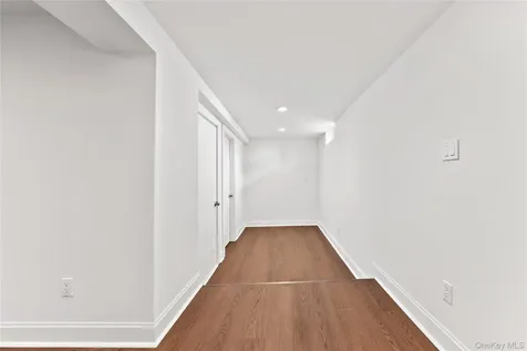 15 Pershing Avenue Locust Valley NY 11560