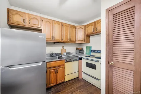 216 Oak Street Massapequa Park NY 11762