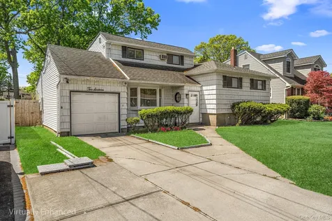 216 Oak Street Massapequa Park NY 11762
