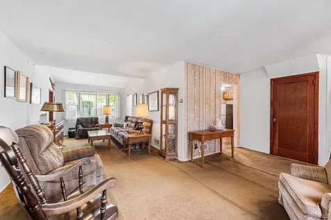 216 Oak Street Massapequa Park NY 11762