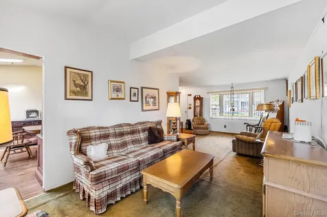 216 Oak Street Massapequa Park NY 11762