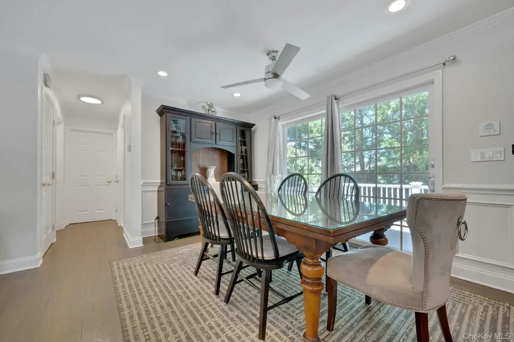 59 Chester Place Thornwood NY 10594
