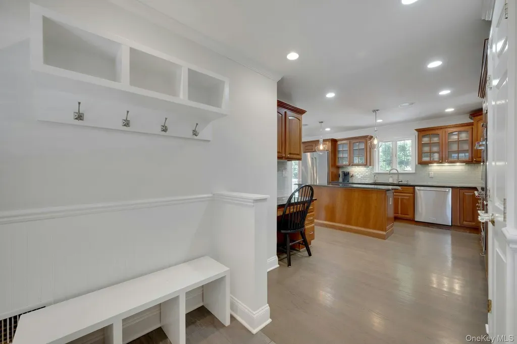 59 Chester Place Thornwood NY 10594