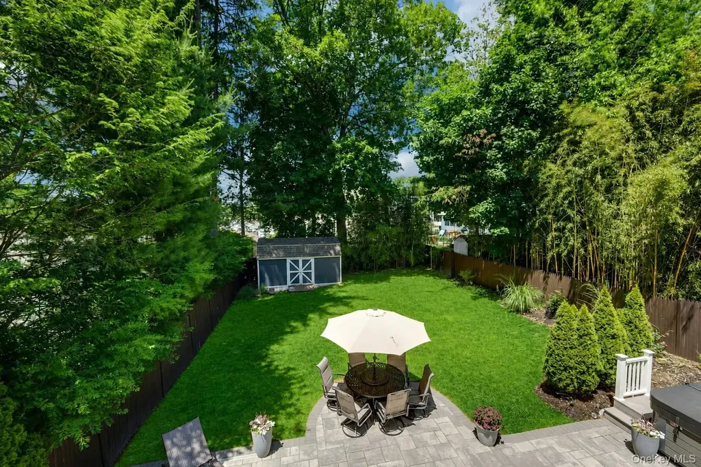 59 Chester Place Thornwood NY 10594