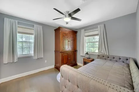 59 Chester Place Thornwood NY 10594