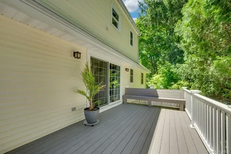 59 Chester Place Thornwood NY 10594