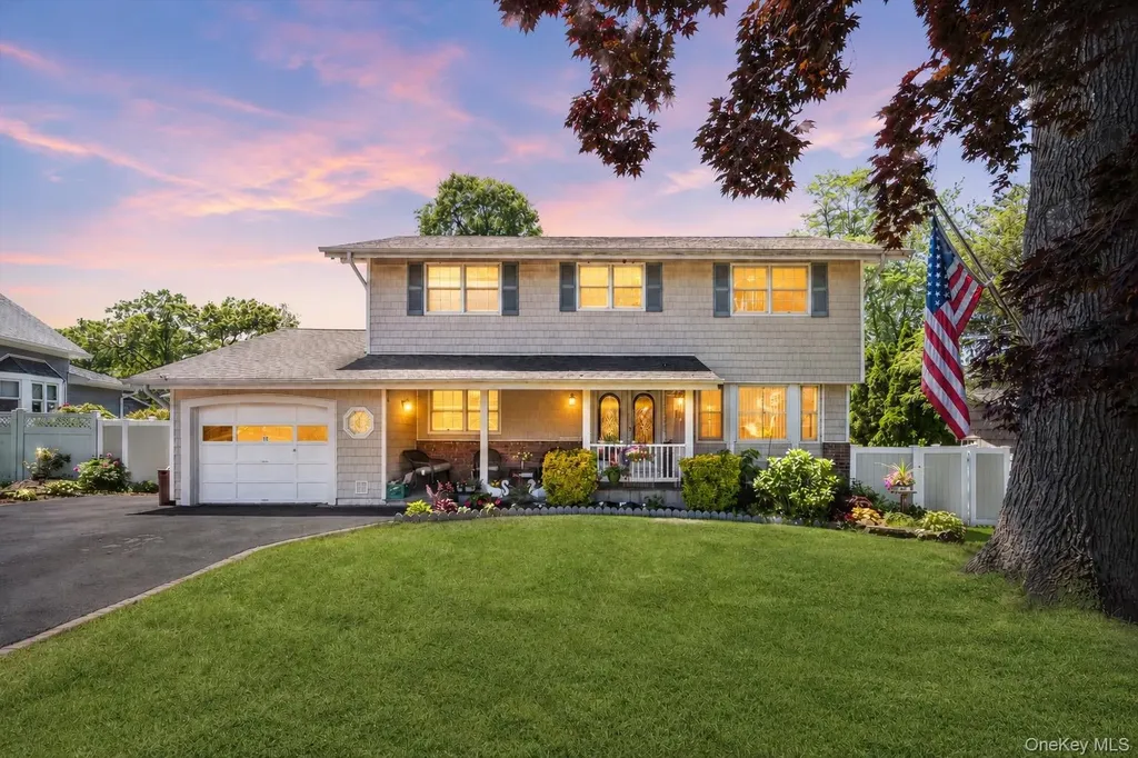 12 Swan Lane Hauppauge NY 11788