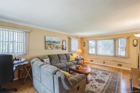 12 Swan Lane Hauppauge NY 11788