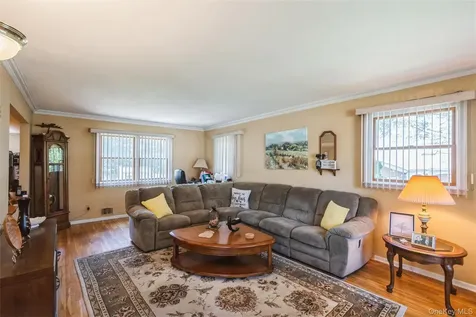 12 Swan Lane Hauppauge NY 11788