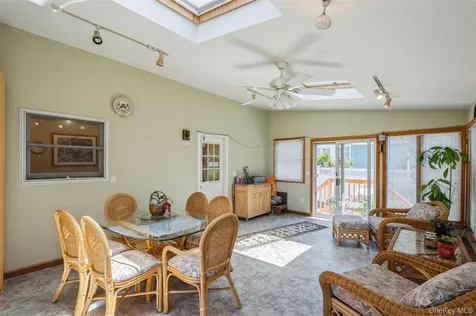 12 Swan Lane Hauppauge NY 11788