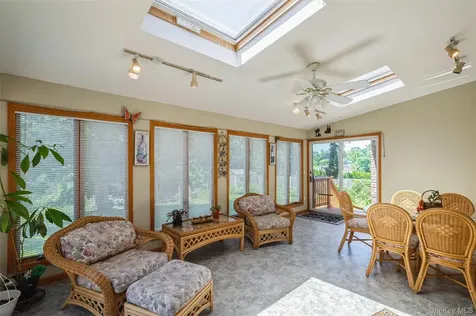 12 Swan Lane Hauppauge NY 11788