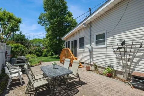 12 Swan Lane Hauppauge NY 11788