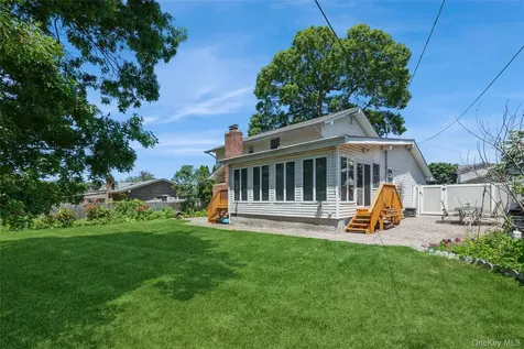 12 Swan Lane Hauppauge NY 11788