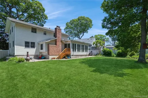 12 Swan Lane Hauppauge NY 11788