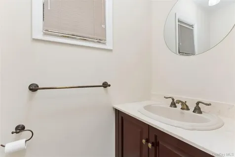 72 Lake End Road Merrick NY 11566