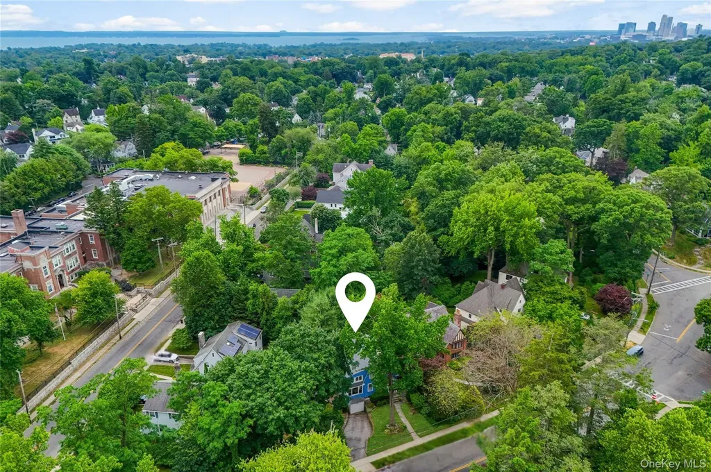 683 Forest Avenue Larchmont NY 10538