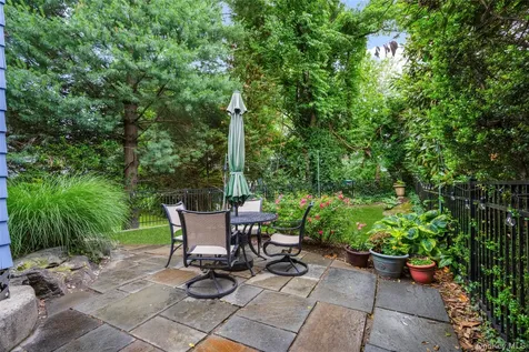 683 Forest Avenue Larchmont NY 10538