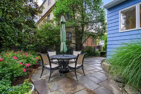 683 Forest Avenue Larchmont NY 10538