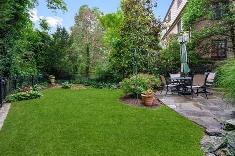 683 Forest Avenue Larchmont NY 10538