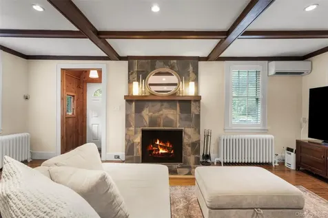 683 Forest Avenue Larchmont NY 10538