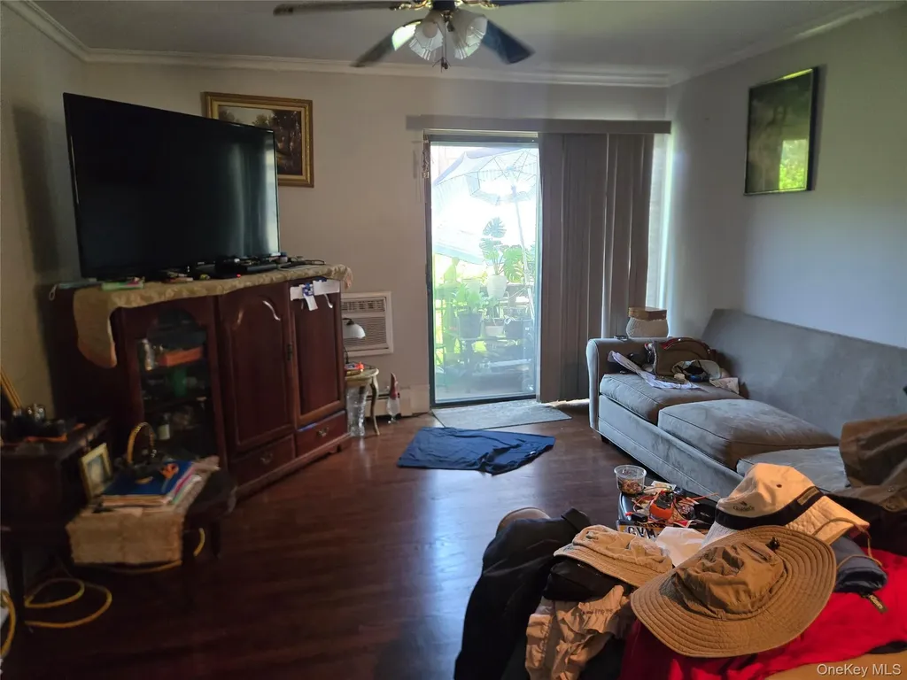 13 Granada Crescent White Plains NY 10603