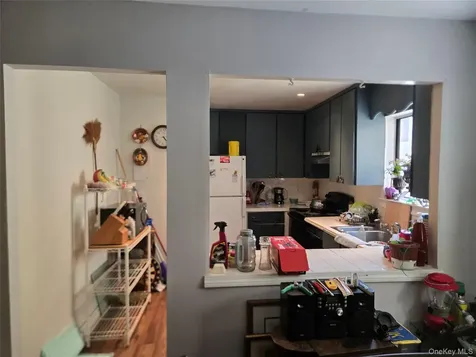 13 Granada Crescent White Plains NY 10603