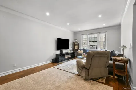 21 N Chatsworth Avenue Larchmont NY 10538