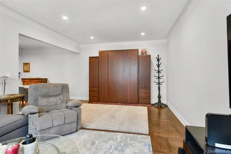 21 N Chatsworth Avenue Larchmont NY 10538