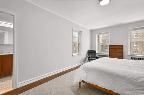 21 N Chatsworth Avenue Larchmont NY 10538