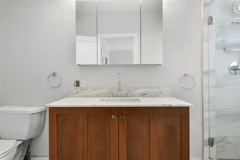 21 N Chatsworth Avenue Larchmont NY 10538