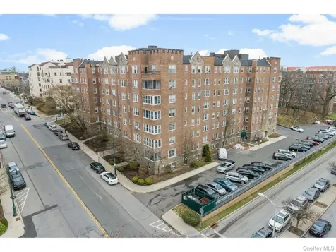 21 N Chatsworth Avenue Larchmont NY 10538