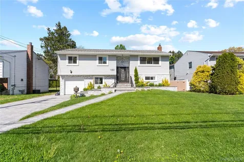 1059 Denton Avenue Manhasset Hills NY 11040