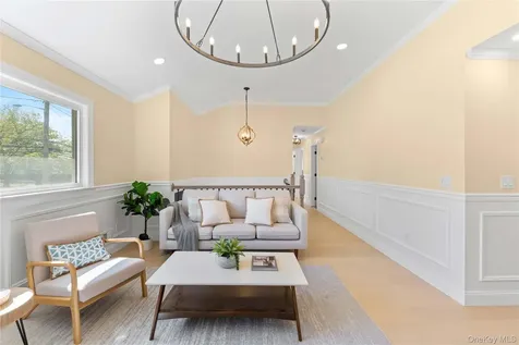 1059 Denton Avenue Manhasset Hills NY 11040