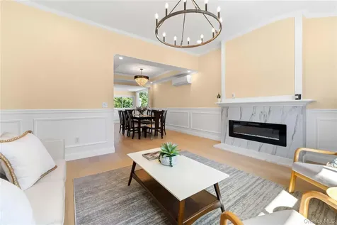1059 Denton Avenue Manhasset Hills NY 11040