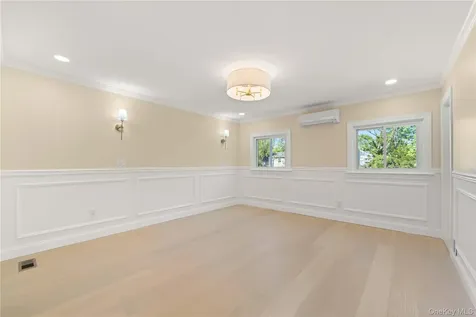 1059 Denton Avenue Manhasset Hills NY 11040