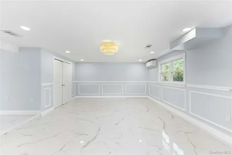 1059 Denton Avenue Manhasset Hills NY 11040