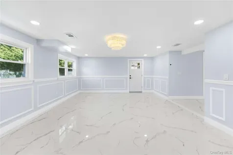 1059 Denton Avenue Manhasset Hills NY 11040